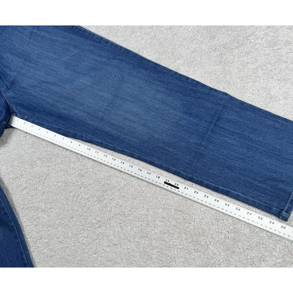 Gloria Vanderbilt Amanda Jeans Womens 16 Blue Tapered Phoenix Wash Classic Fit